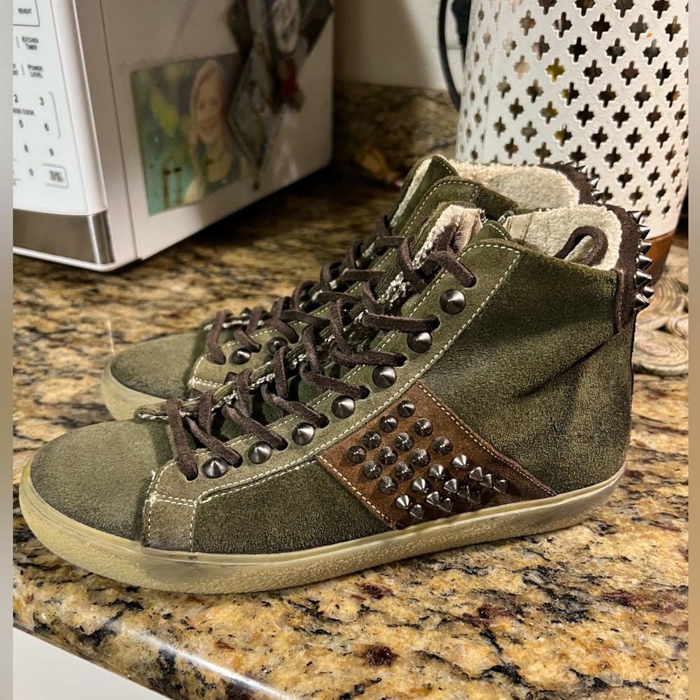 Leather crown size 37💚